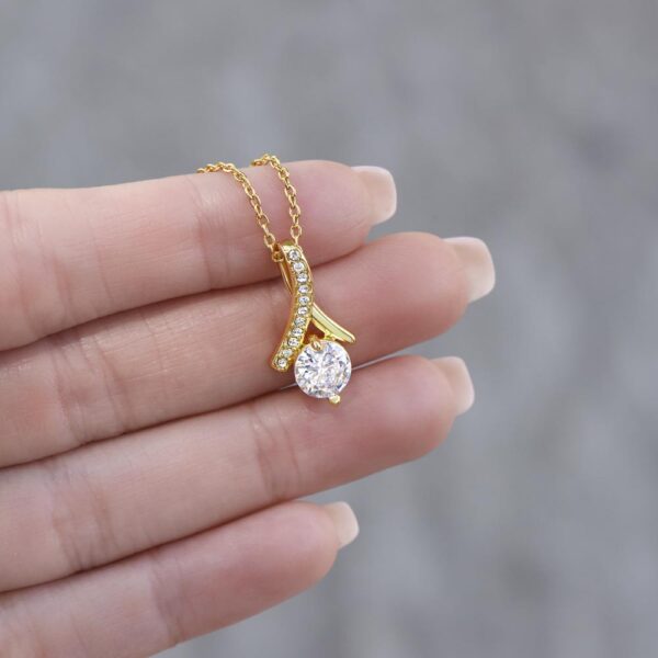 personalized Arabic gift for mom featuring 7mm cubic zirconia stone